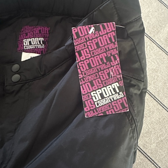 Men's Black Cargo Snow Pants - Picture 7 of 11